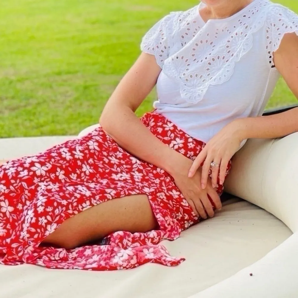 NEW Topshop Women’s Austin Floral Front Slit Skirt In Red - Image 2