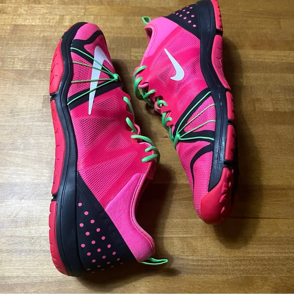 Nike Free Cross Compete Pink and Green Athletic Shoes. 8 - Image 5