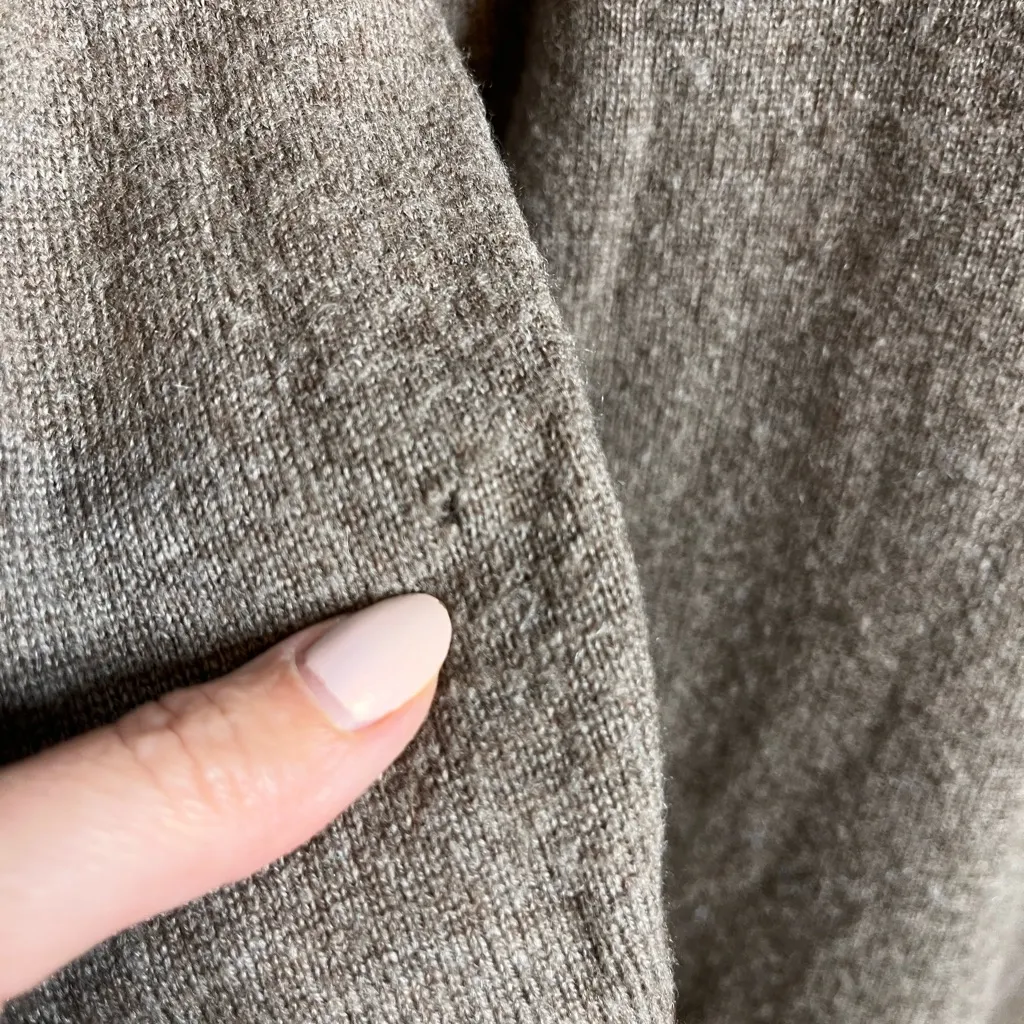 Joie  women’s cashmere blend high low sweater. - Image 9