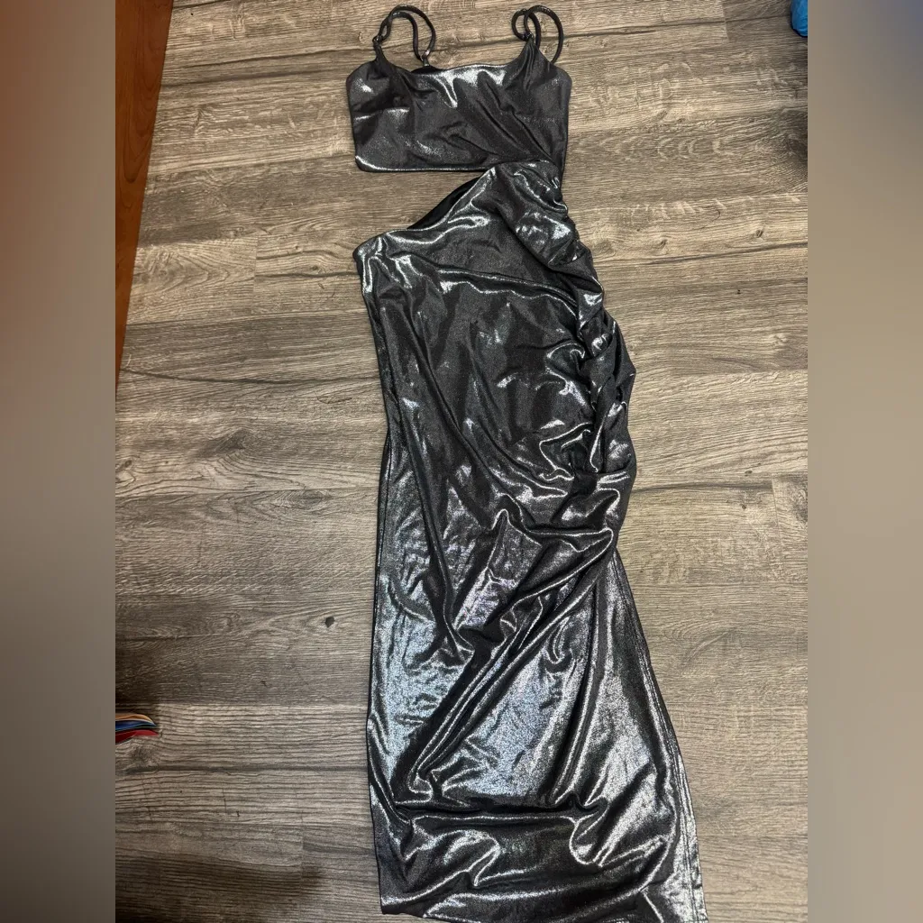 Forever 21 Metallic Silver Fabric - Image 2