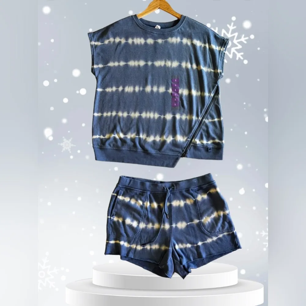 Seven 7 French Terry crew neck federal blue white tie dye t-shirt plus Size S/ M - Image 2