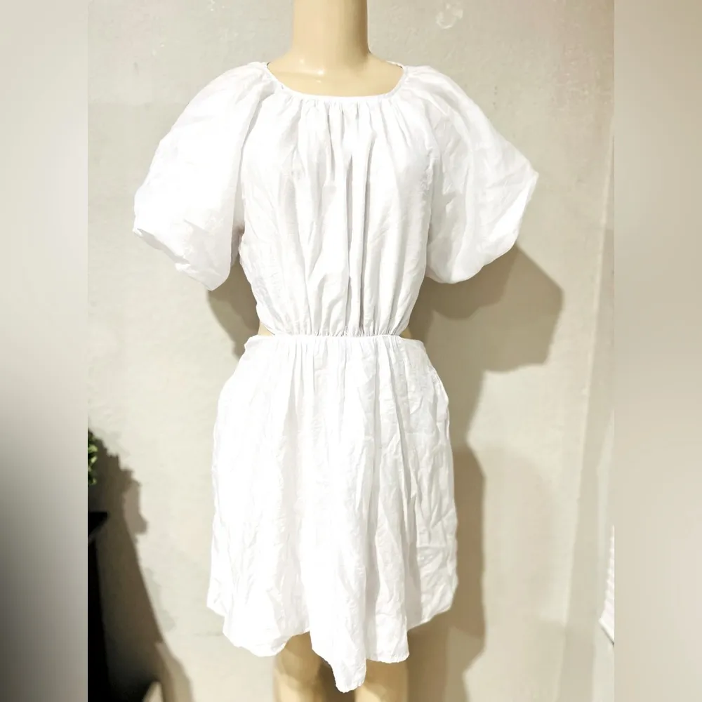 NASTY GAL collection White Puff Sleeve Backless Dress size 4 like new - Image 12
