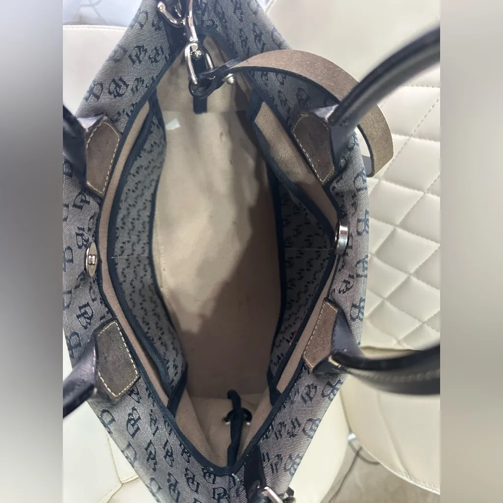 Dooney & Bourke Monogram Signature Tassel Tote Vintage purse black gray - Image 10