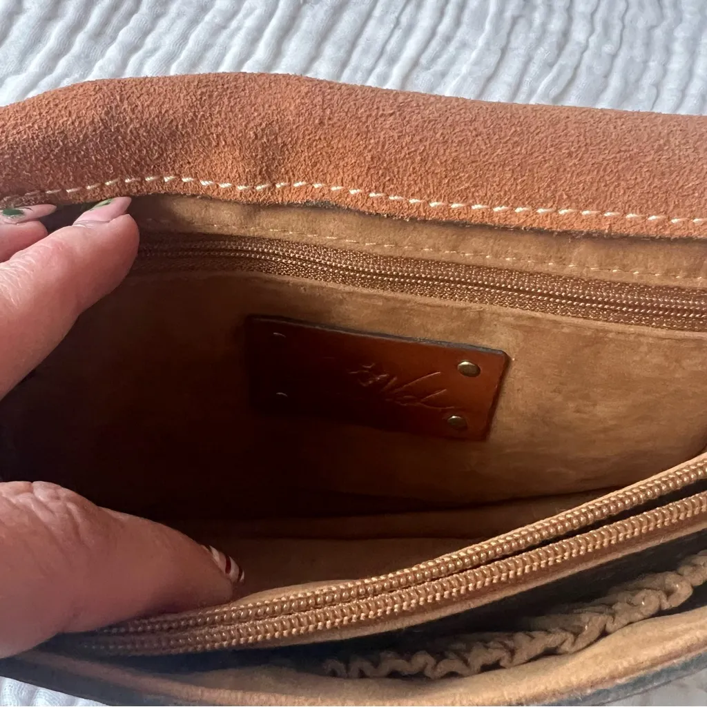 PATRICIA NASH Lanza Crossbody LEATHER‎ WRISTLET - Image 9