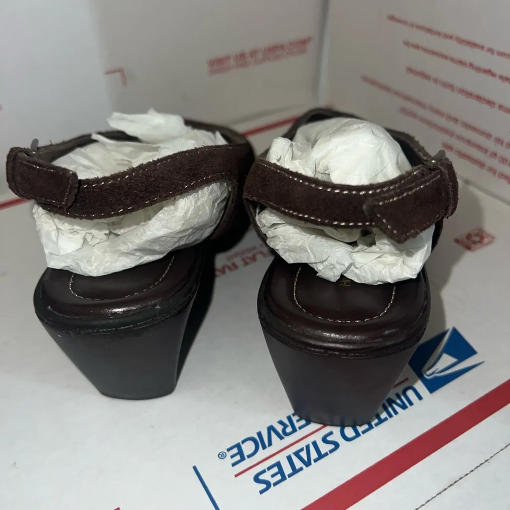 Hillary & Hanson Womens Leah Brown Suede Open Toe Buckle Wedge Sandal US Size 6 - Image 3