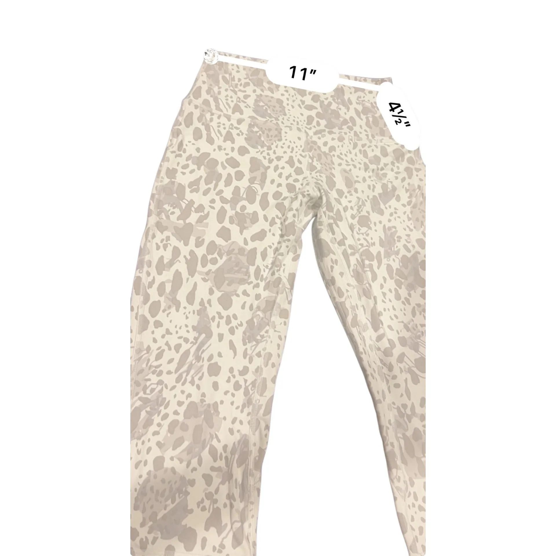 Lululemon Align HR Crop 17”L Nulu Size 6 Cheetah Camp Antique White Gray - Image 3