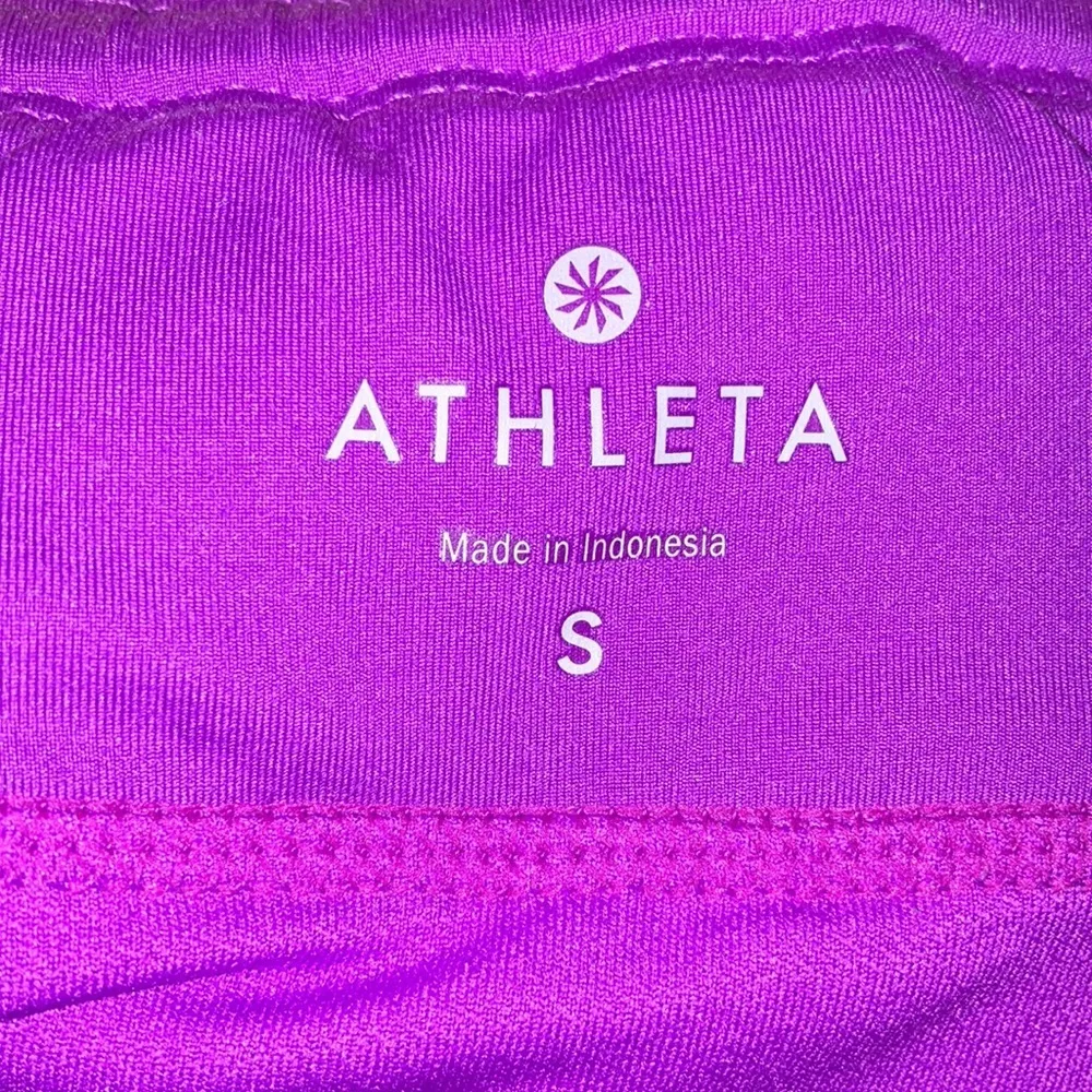 Athleta  Running Shorts, Small - Image 7