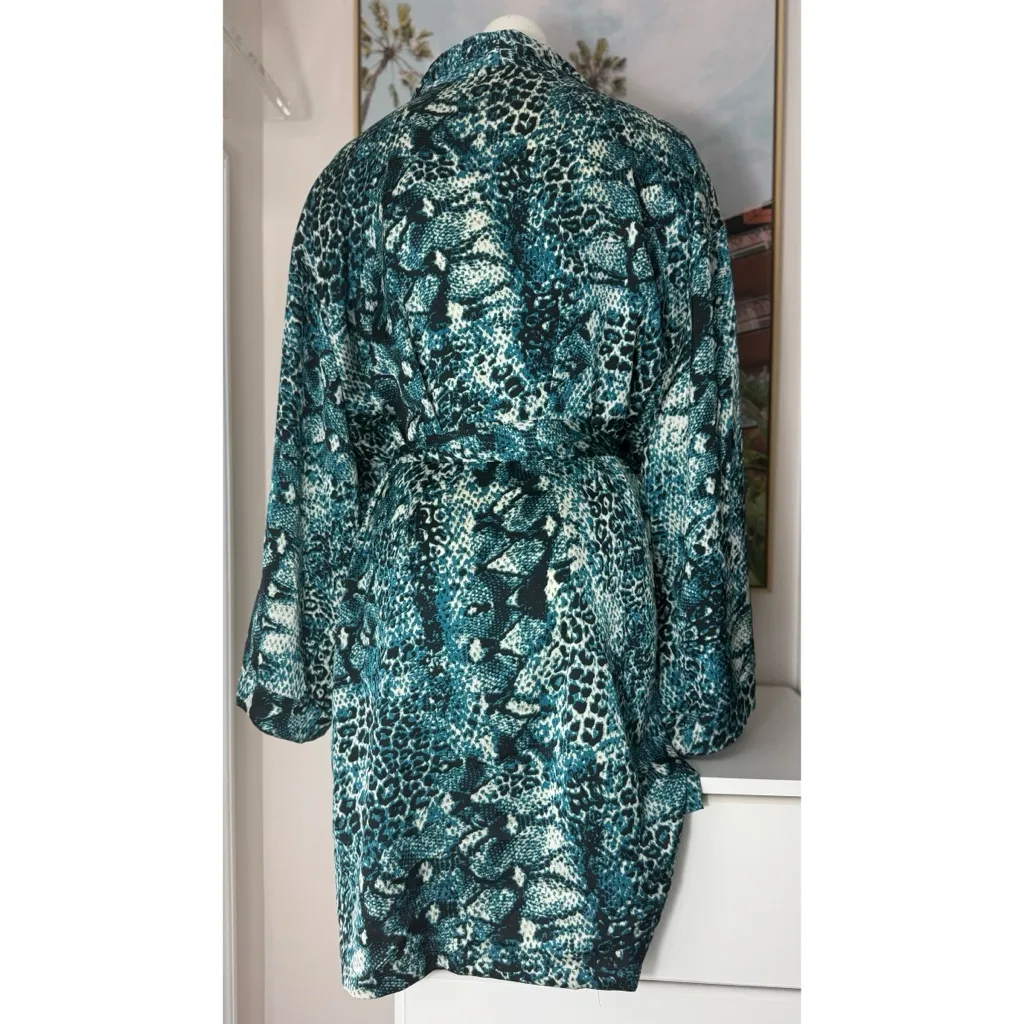 iCollection Blue Cheetah Leopard Silky Kimono Wrap Robe Plus Size 3X Green - Image 7