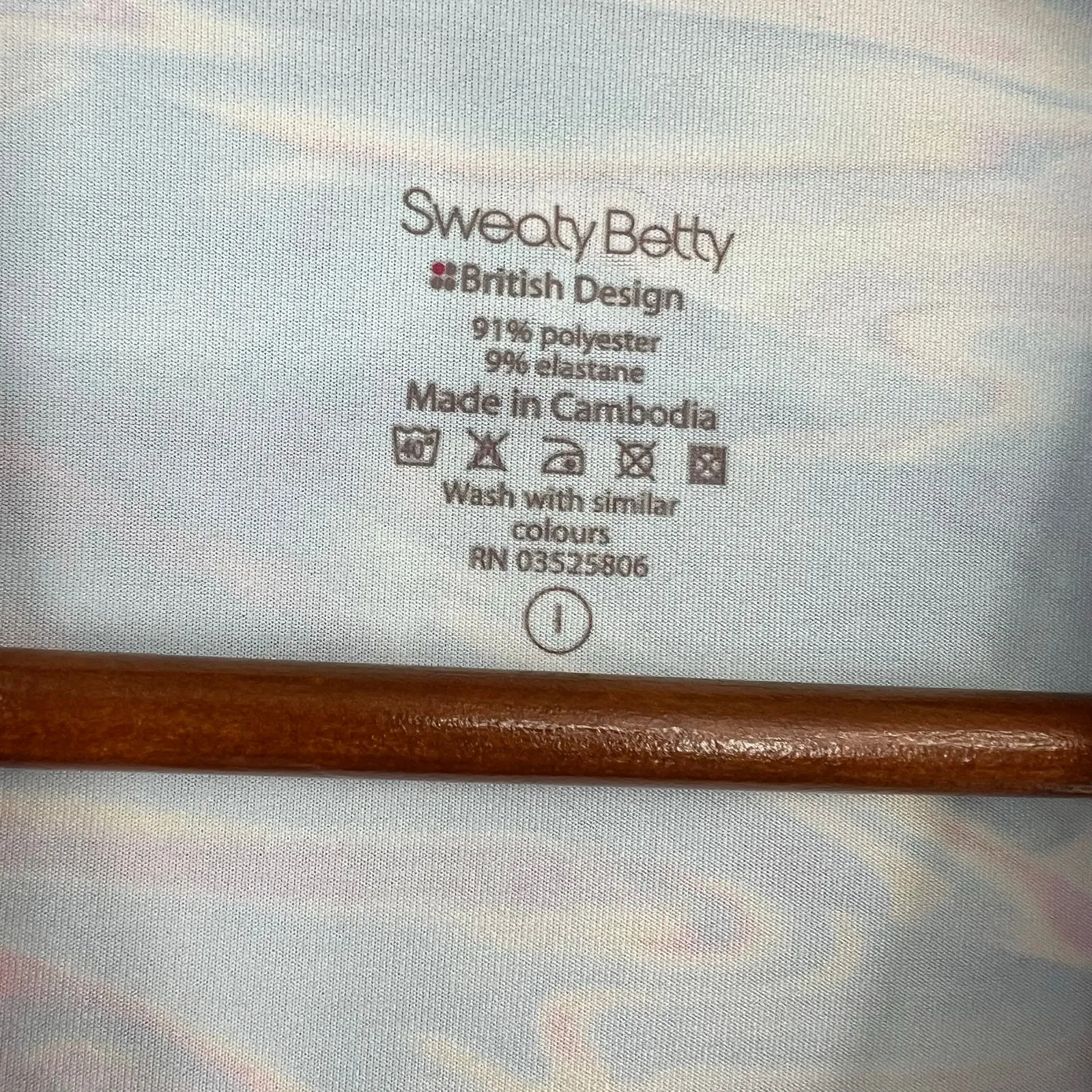 Sweaty Betty bright colorful sleeveless work out tank top abstract size large - Image 5