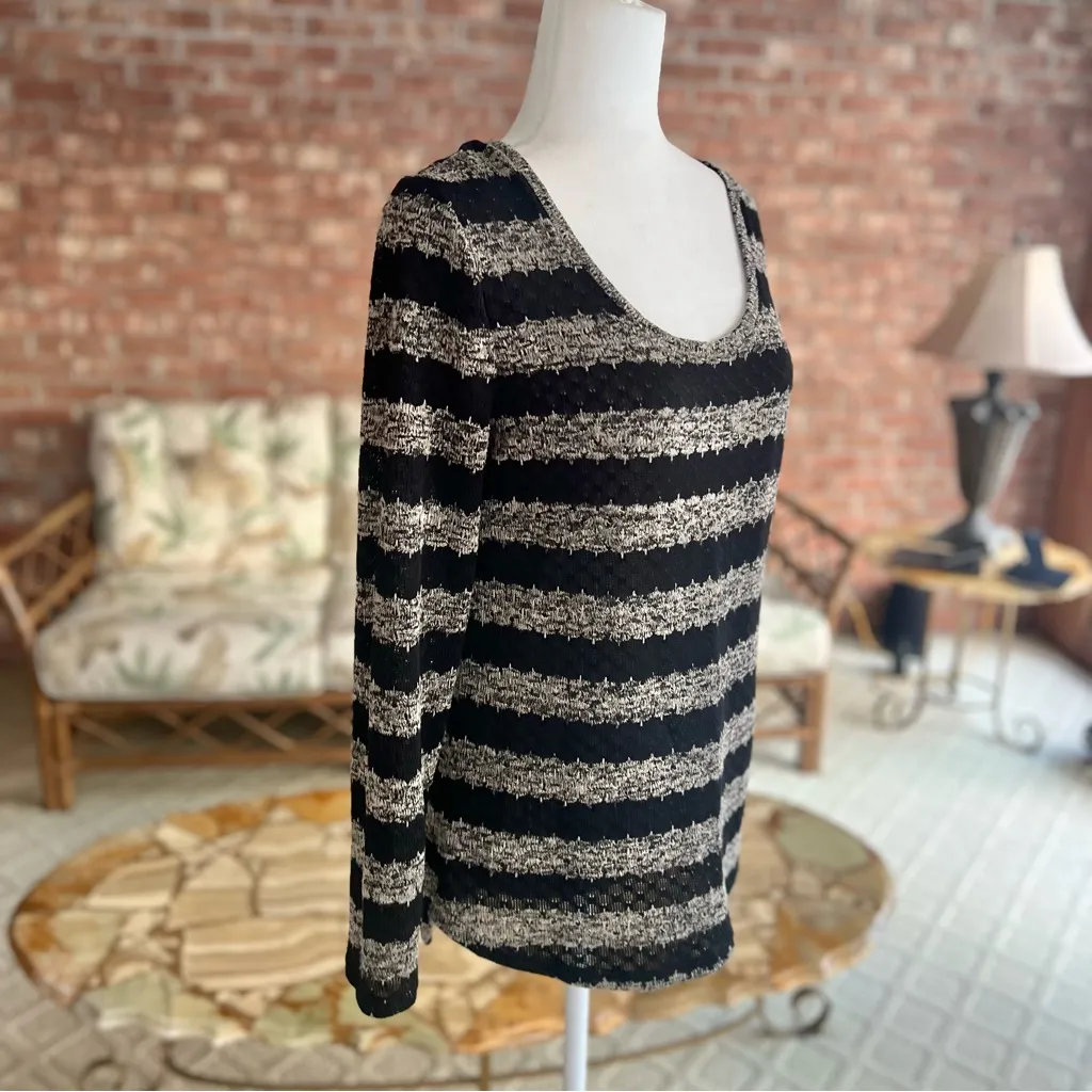 Xhilaration Top Crochet Knit Black Striped High Low Lightweight M Casual - Image 15