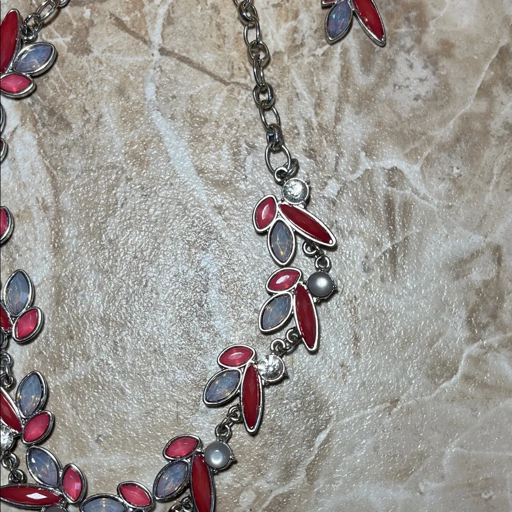 White House Black Market Pink and Silver Statement Necklace & Earrings Set - Image 6