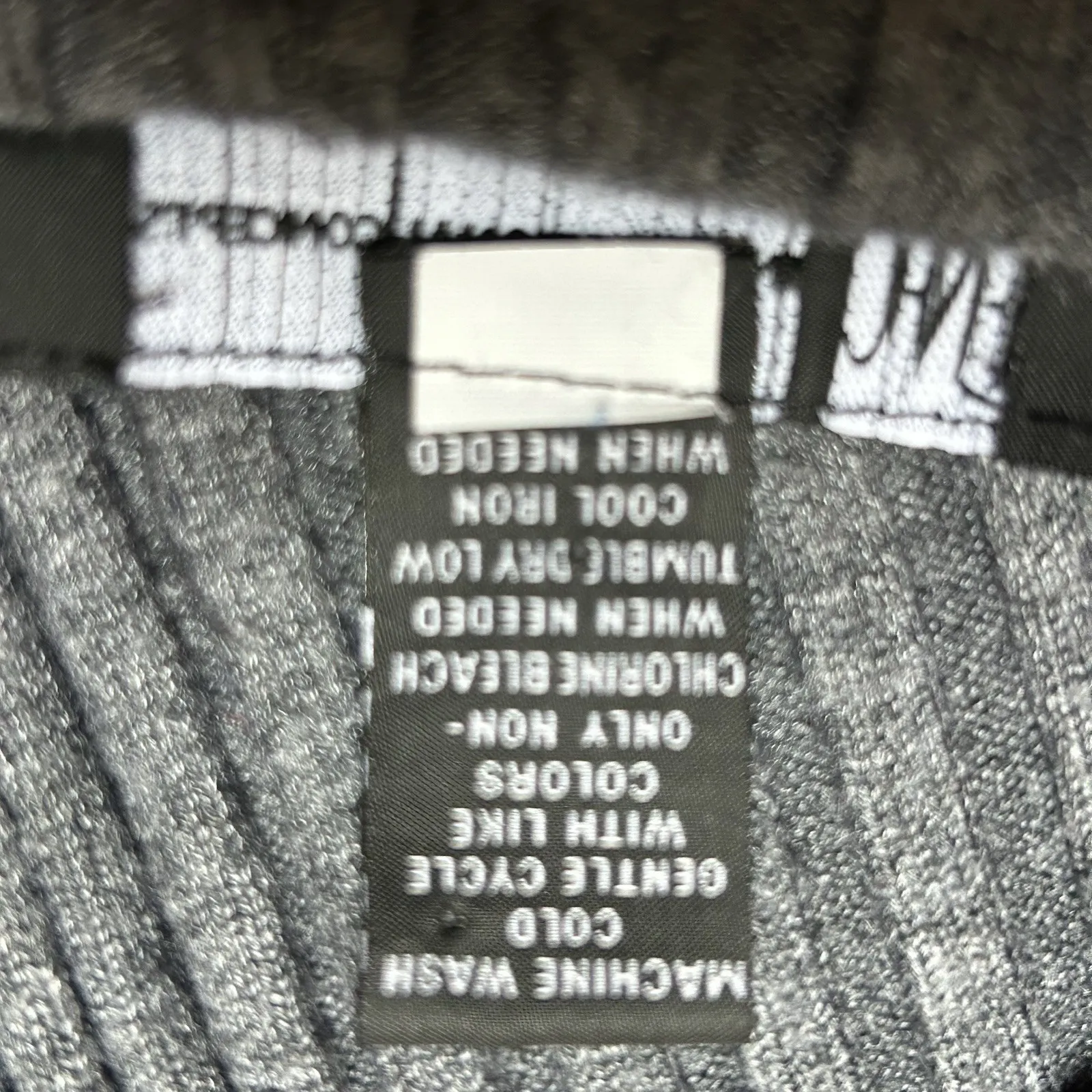 VTG Y2K Women's Gray 1/2 Zip Ribbed Henley Sweater Large Elena Gilbert Bella - Image 5