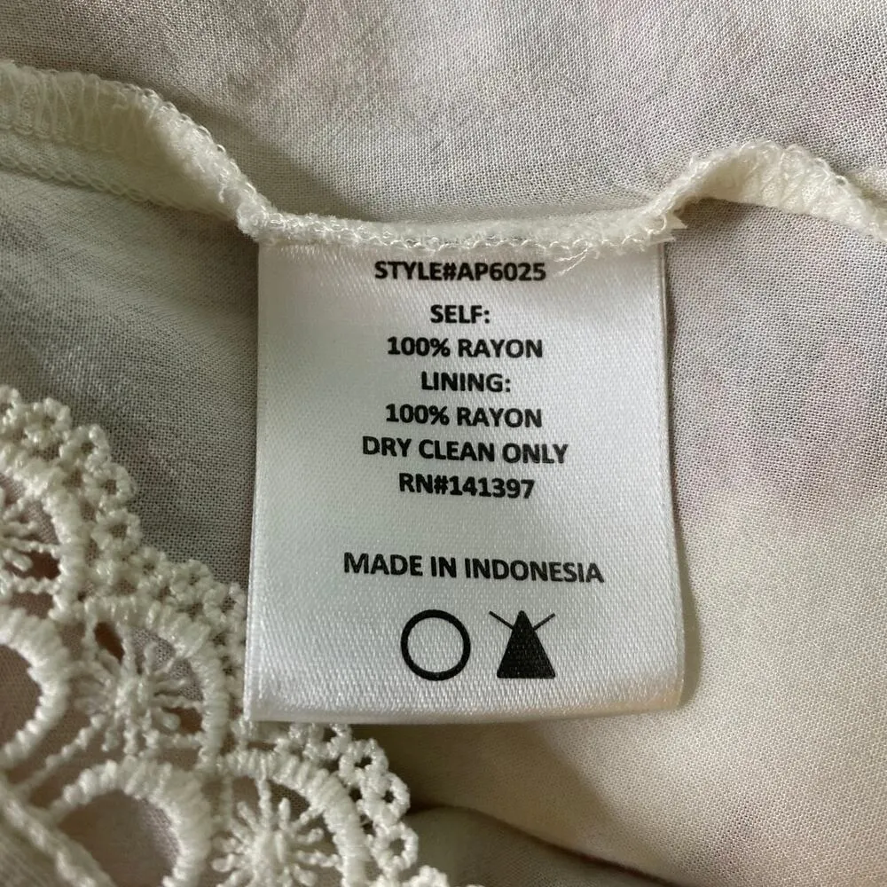 ASTR The Label Romper Floral Boho Crochet Inset Romper Cream Women's Size Small - Image 11