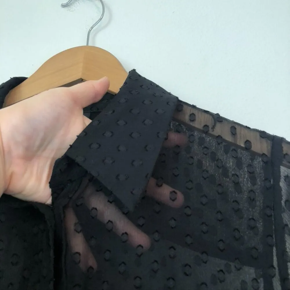 VERVE AMI Black Swiss Dot Roll Tab 3/4 Sleeve Preppy Sheer Button Down Shirt M - Image 4