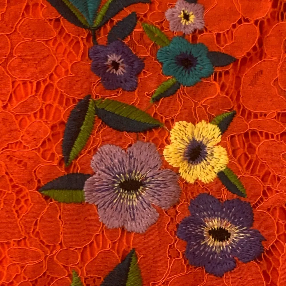 Umgee dress NWT Size Small coral orange Lexie overlay embroidered flowers - Image 6