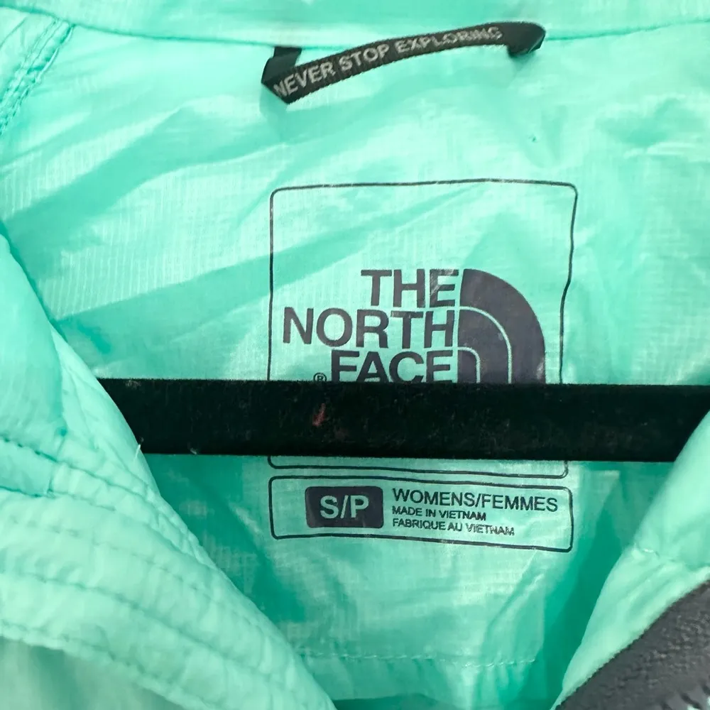 The North Face womens thermoball turquoise blue purple quilted coat jacket SP - Image 6