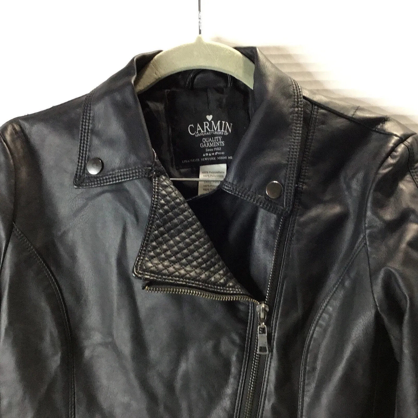 Carmin Form Fitting Women's Quilted Faux Leather Moto Jacket Size Medium Black - Image 9