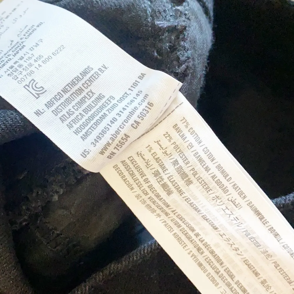 Hollister Black Cuffed Hem Juniors Jean Shorts - Image 8