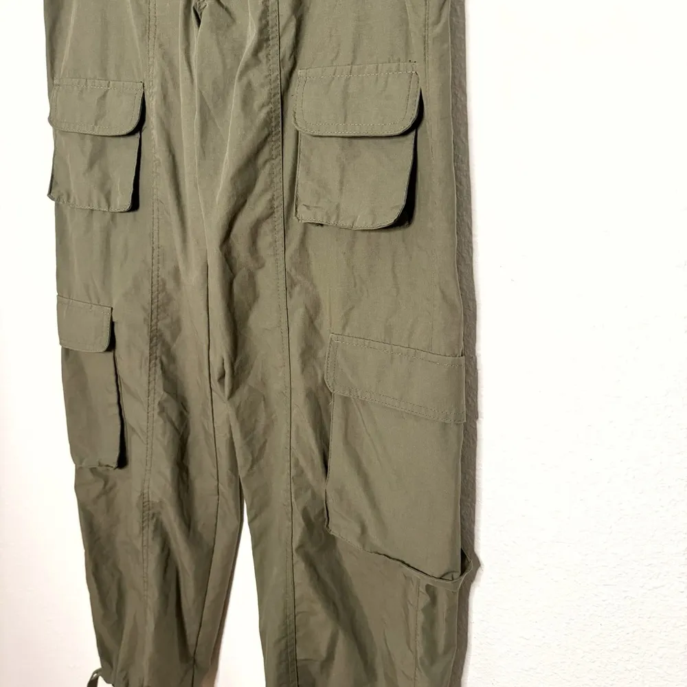 Honey Peach cargo tapered trousers pants army green size M NWT Size M - Image 4
