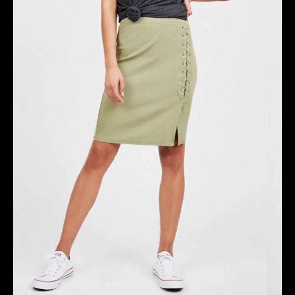 Summer Sage stretch knit faux lace up skirt. NWOT Green - Image 3