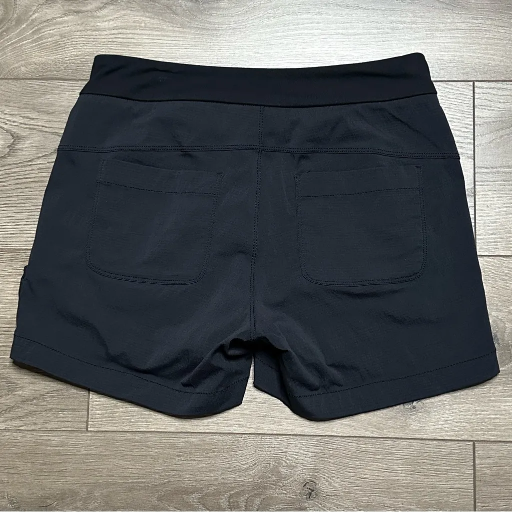 Athleta Trekkie Cargo Mid Rise Hiking Casual Travel Shorts Black Size 4 - Image 3