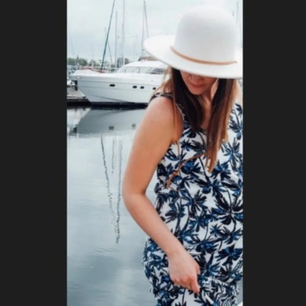 Dainty Hooligan Dress M NWT Maxi Blue Palm Tree Vacation Tropical Trip Island - Image 4