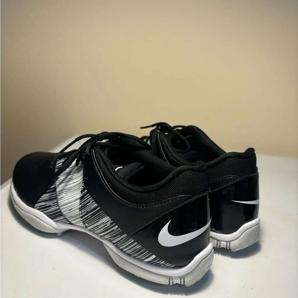Nike Black  Golf Shoes - Image 3