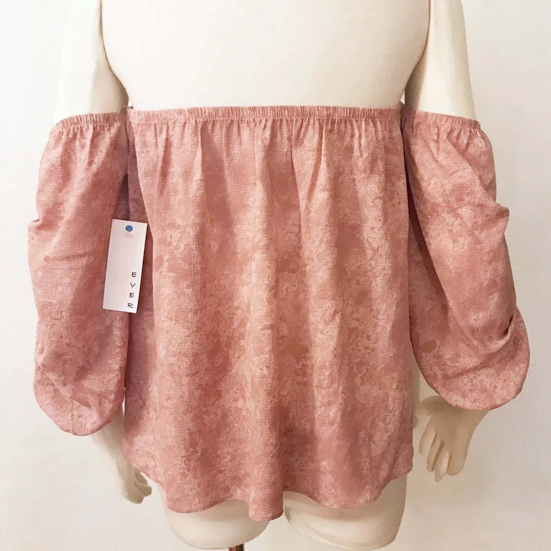 Off Shoulder Ruched Boho Top Pink - Image 3
