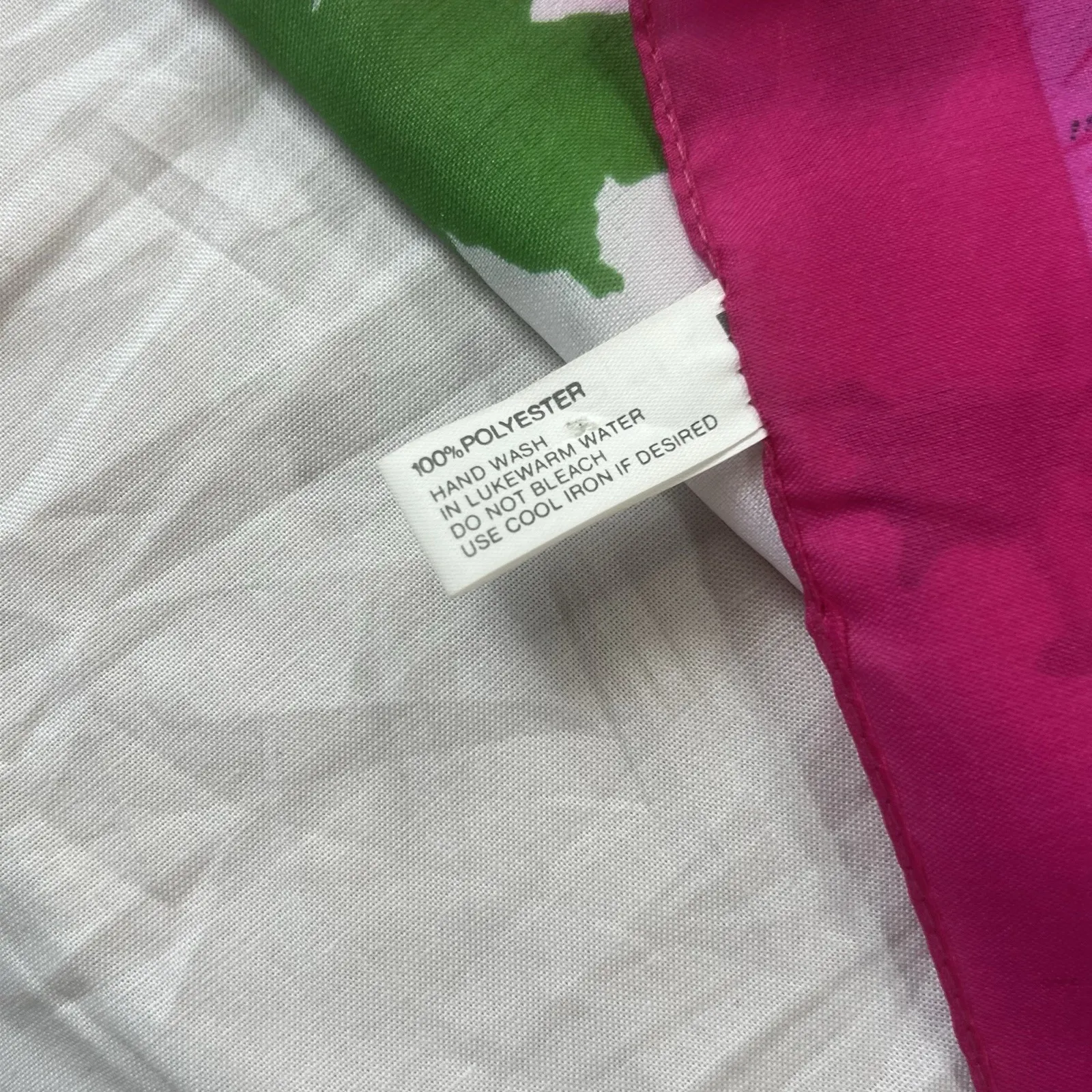 Liz Sinclair‎ scarf Roses Floral 30x30 Pink Italy - Image 4