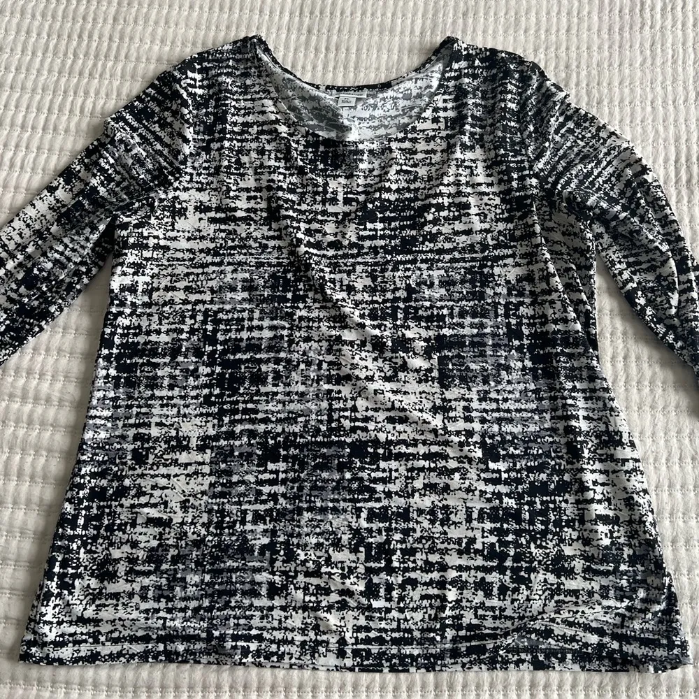 [croft & borrow] black & white petite large patterned blouse - Image 2