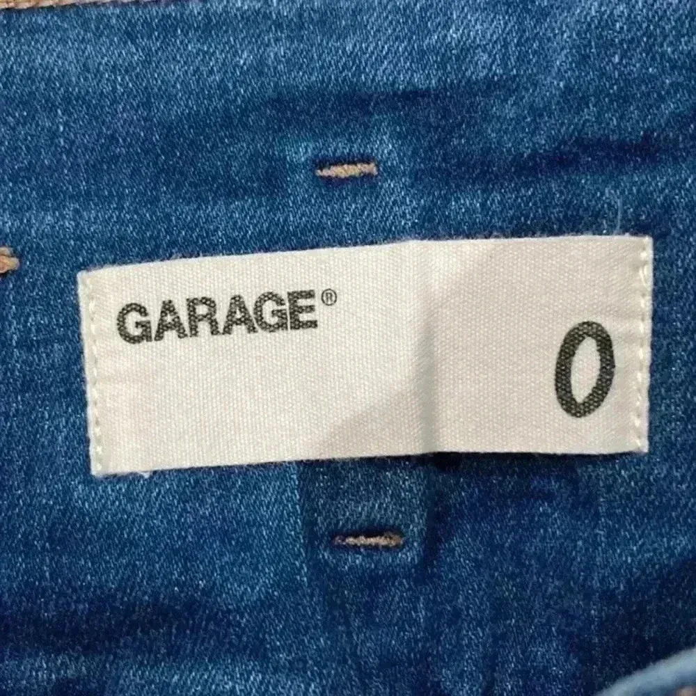 ⭐️ Garage ultra high rise jean shorts in size 0 - Image 3