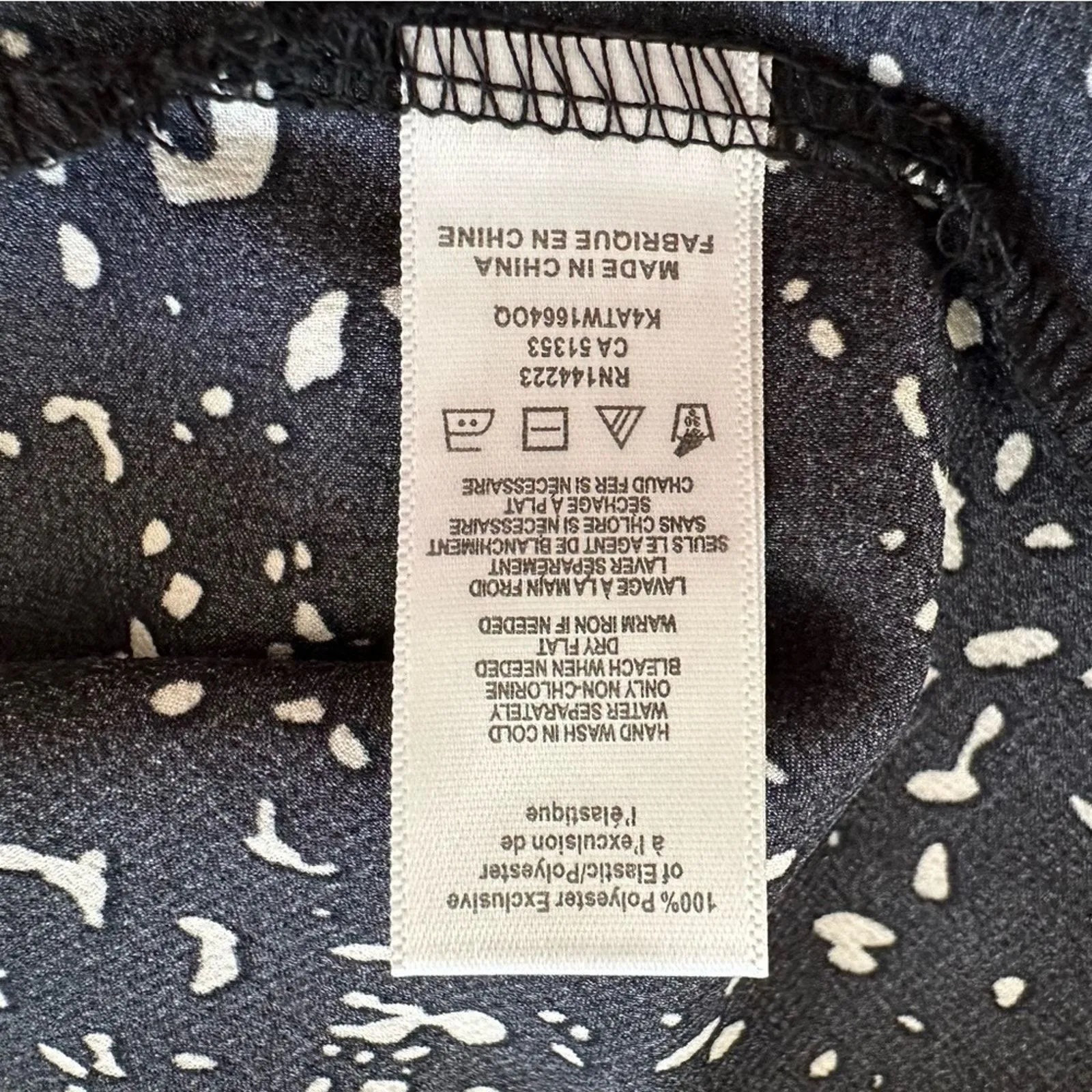 Bishop + Young Top Blouse Black White Speckled Print 3/4 Sleeve Tie Neck XS NEW - Image 10