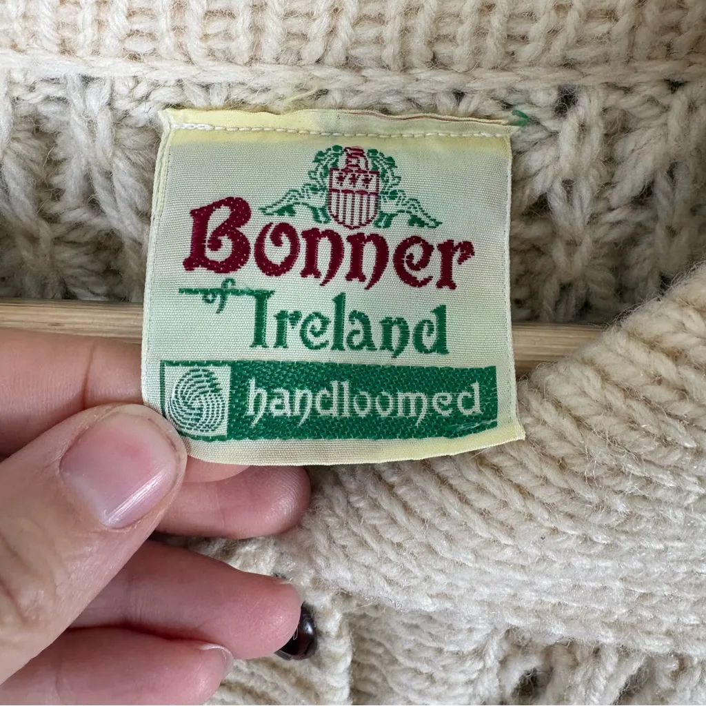 Bonner of Ireland Women’s Hand Knit IrishWool Sweater Button Down Pocket Medium - Image 3