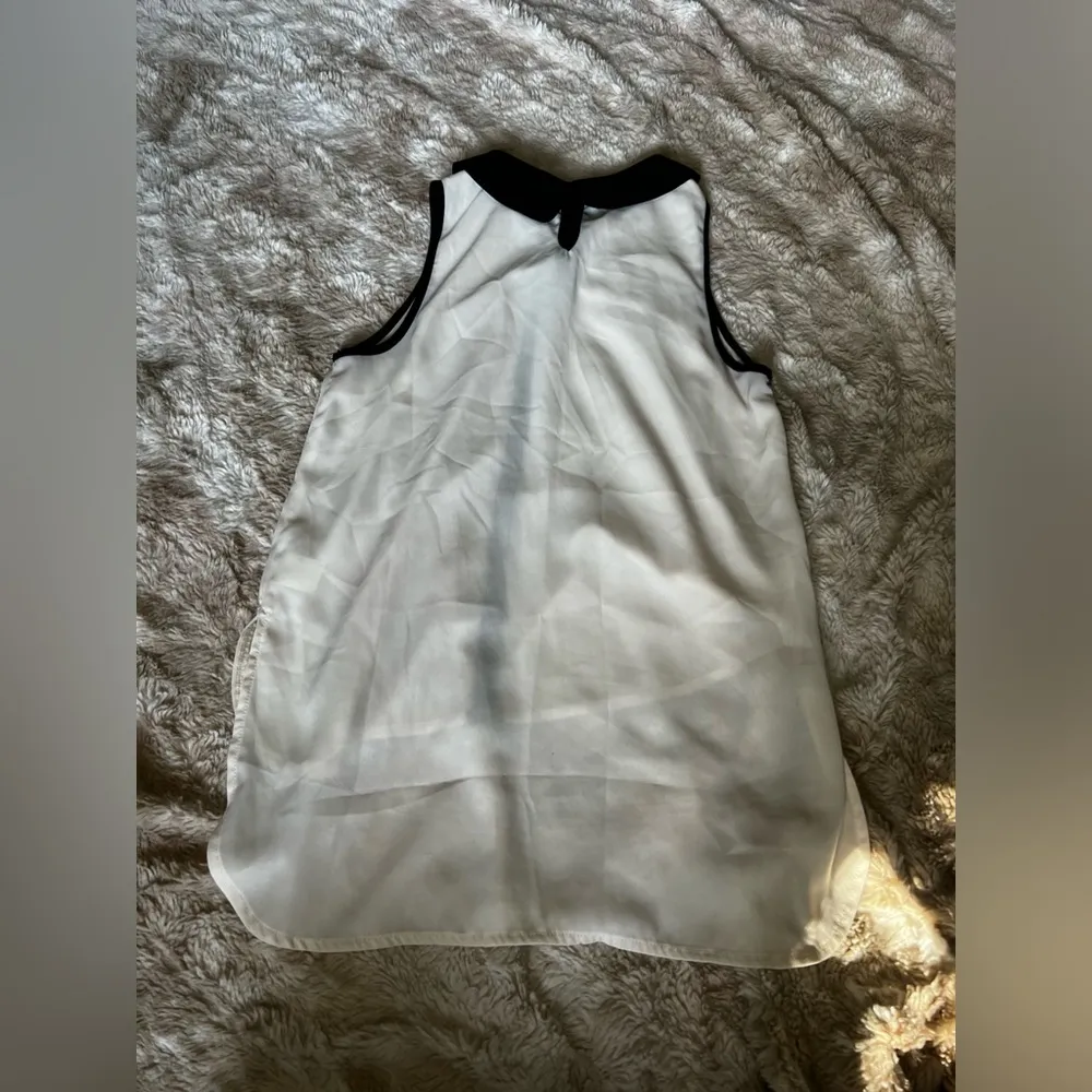 Monteau  Collared Blouse - Image 4