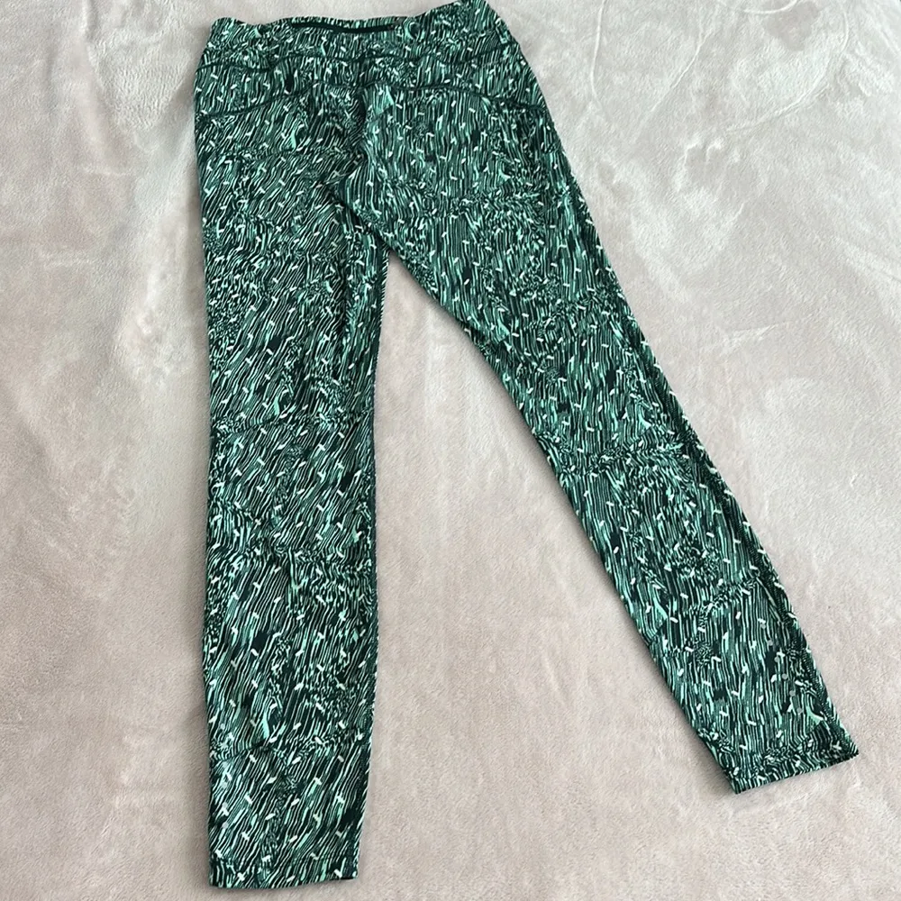 Soft Green Printed Nike Running Leggings Dri-Fit Comfy / Size Small - Image 11