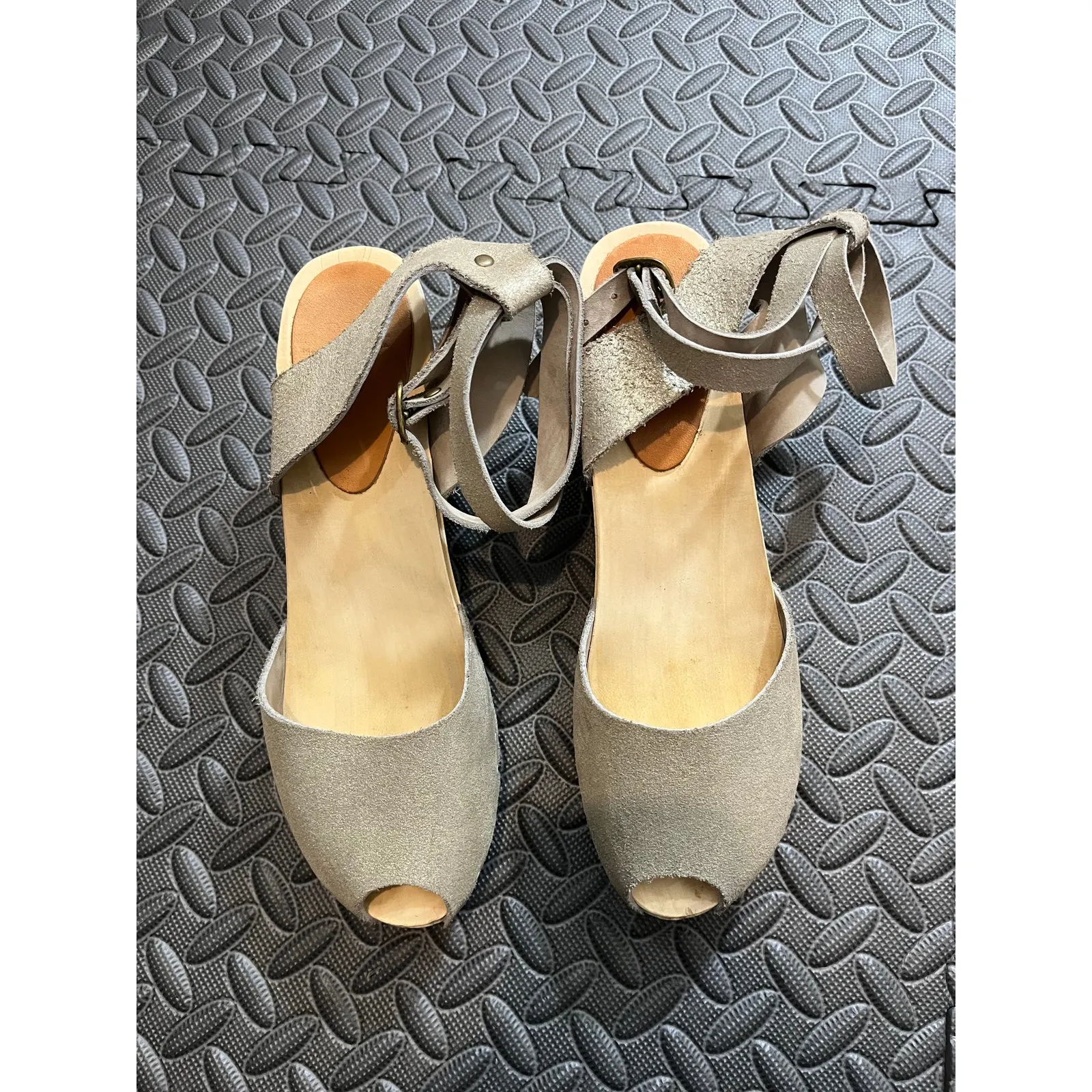 BRYR Annabelle Clog Strappy Leather Wooden Metallic Womens Shoes Size‎ 40 US 10 - Image 2