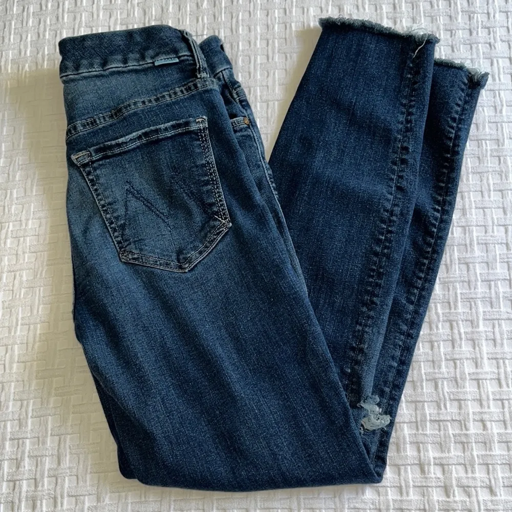 Mother Denim High Waisted Looker Ankle Fray Cat Attack Jeans - Image 3