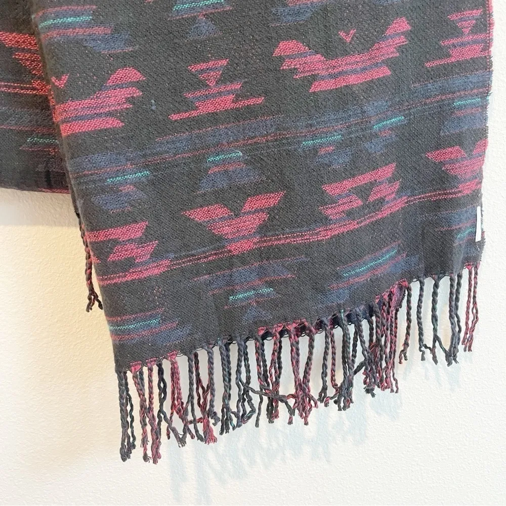 Eddie Bauer Southwestern‎ Navajo Reversible Fringe Scarf - Image 5