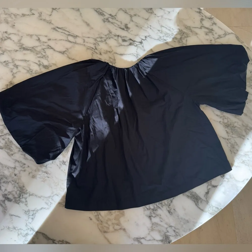 NWOT Madewell Women’s Bubble-Sleeve Top Poplin 8 Black V neck seam needs repair - Image 7