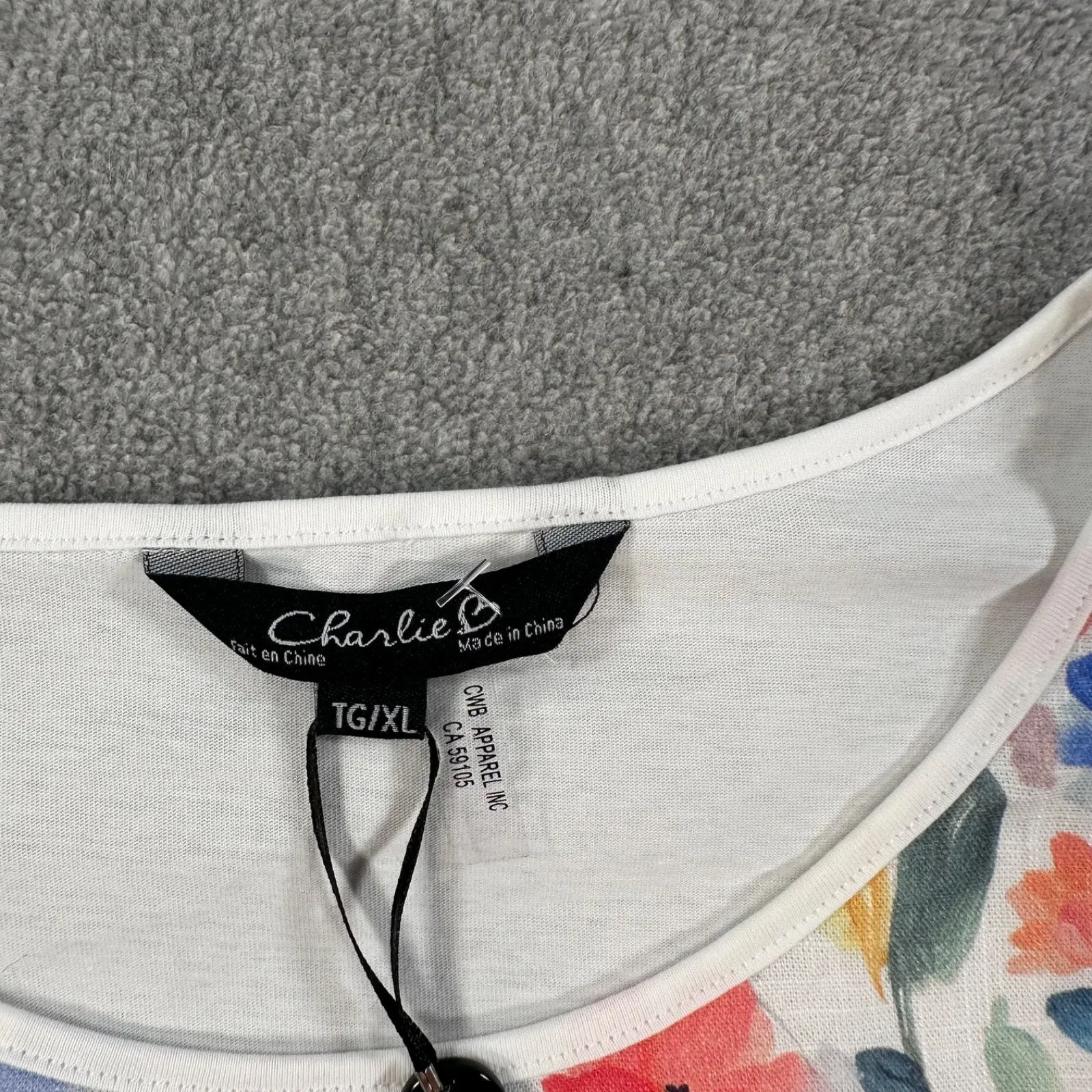 Charlie B Linen Blend Floral Knotted Hip Blouse Size XL Round Neck Cuffed Sleeve White - Image 2