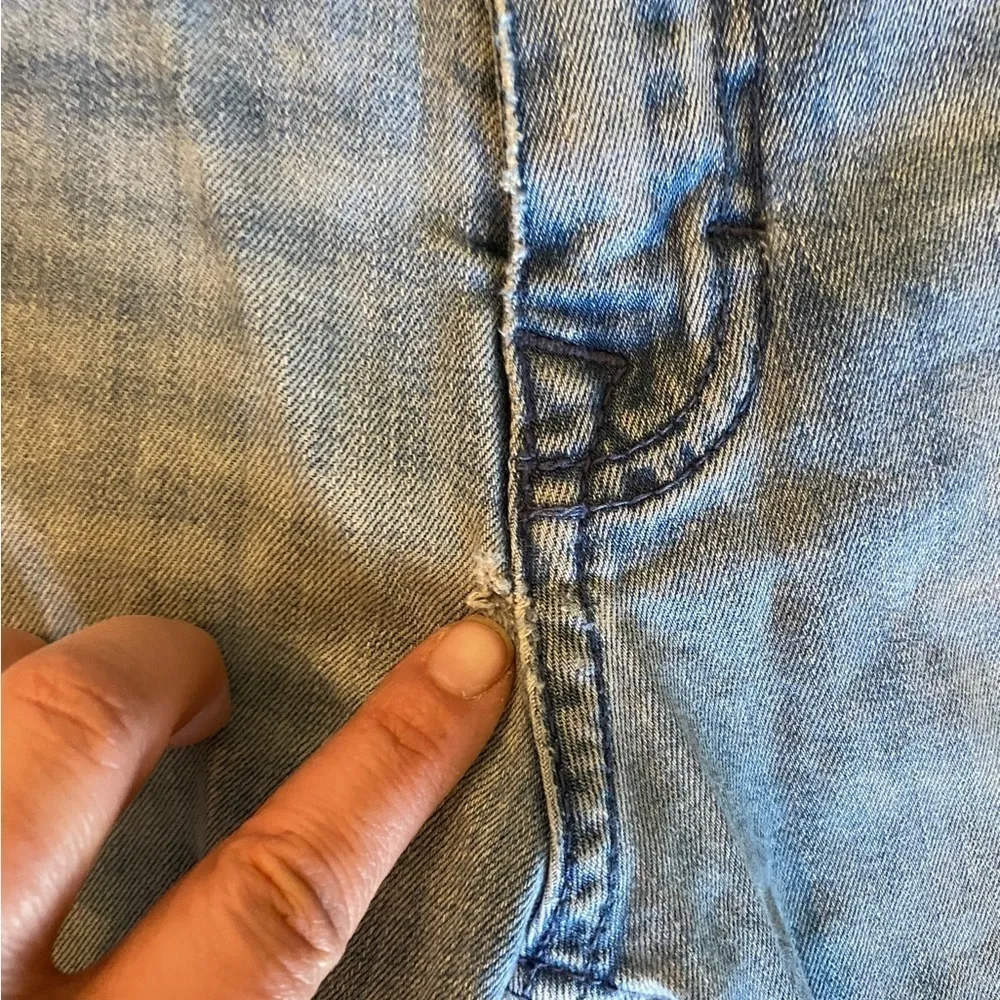 Vintage Calvin Klein light blue distressed faded wash straight leg jeans - Image 6