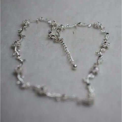 Bridal/Wedding Rhinestone Flower Vine Silver Tone Metal Like New Glam Necklace - Image 2