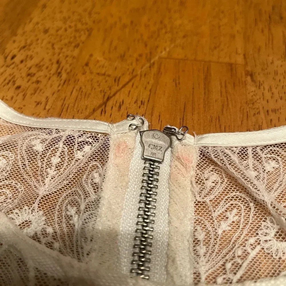 Kensie lined lace mini dress, size Large - Image 6