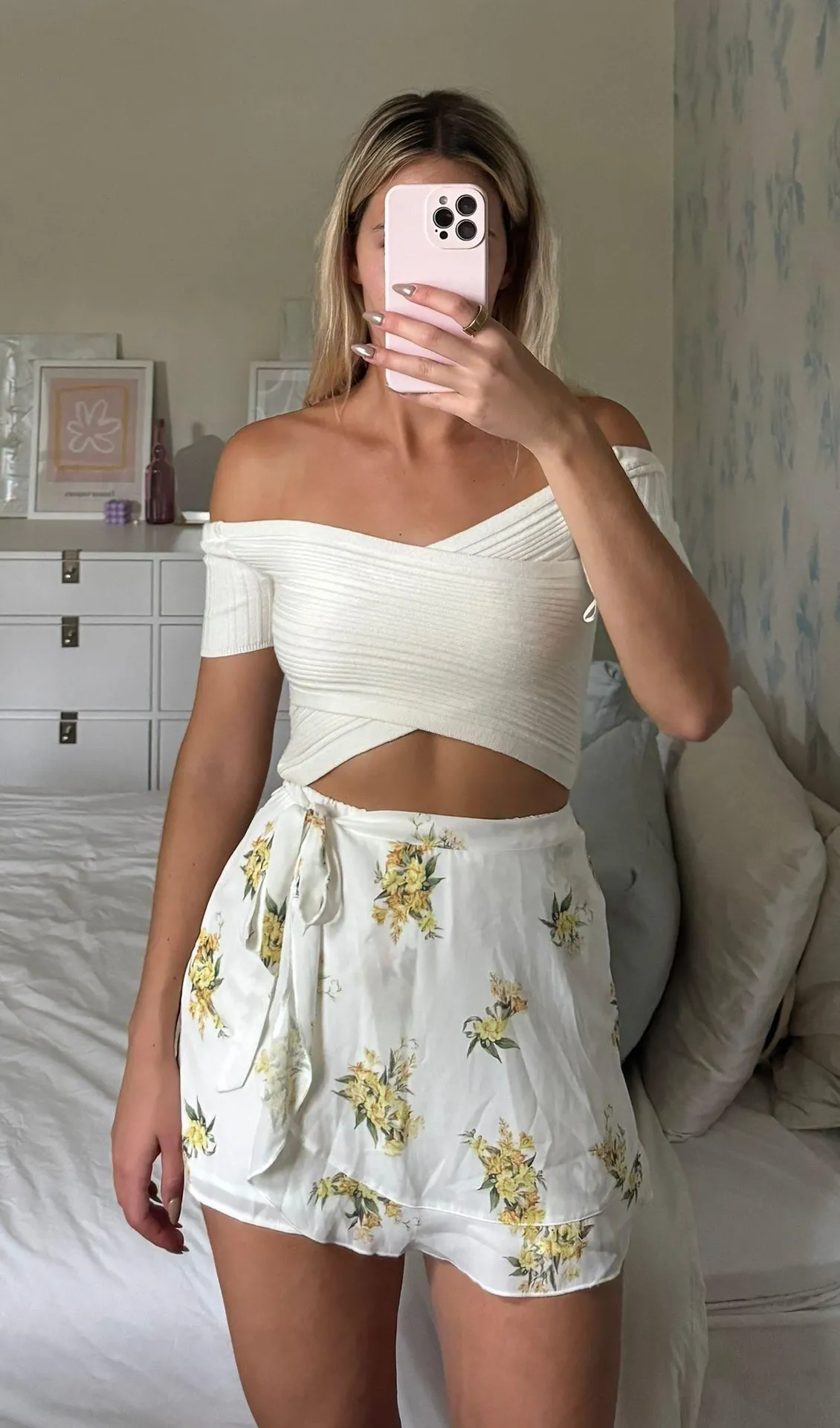 Show Me Your Mumu White Floral Skort - Image 3