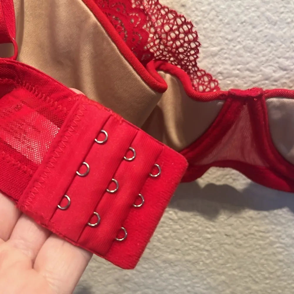Adore Me Women’s Red Lace Sling Cup Bra Size 38DD - Image 8