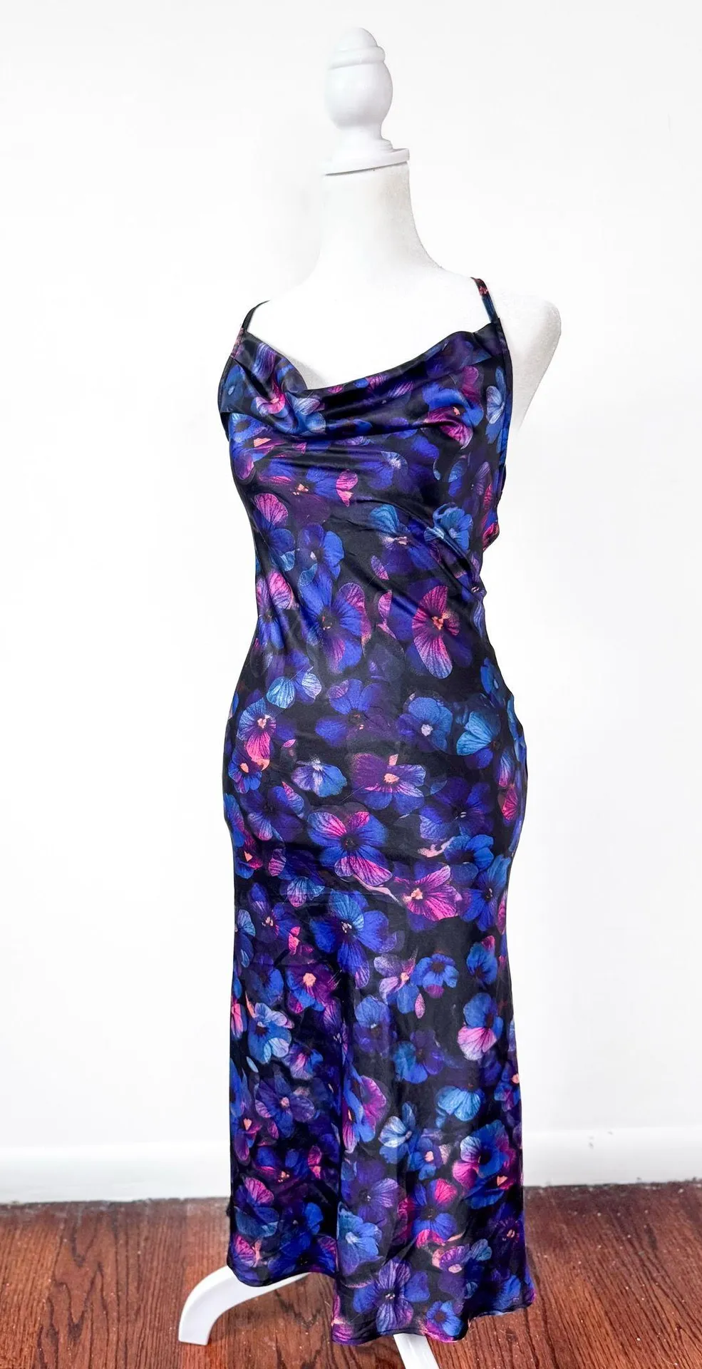 Cider Jessa pansy floral midi dress  - Image 3