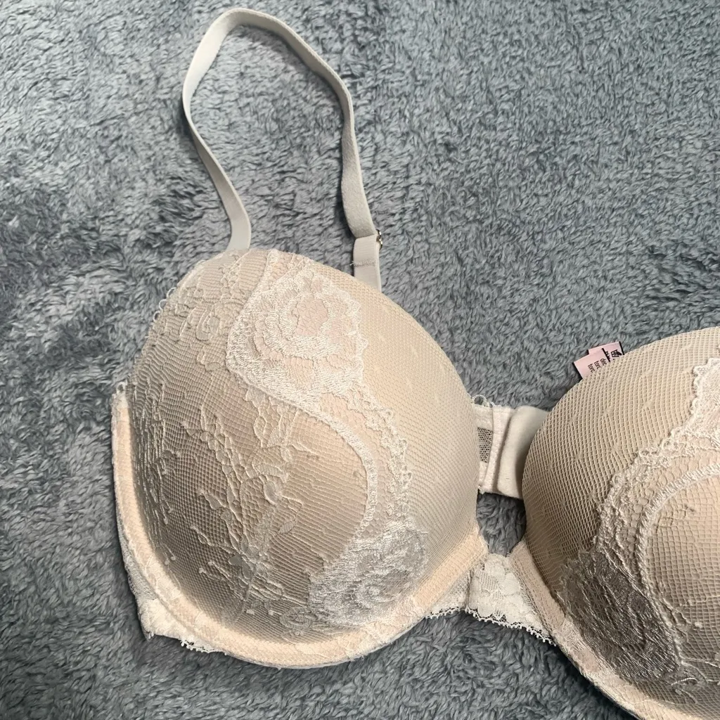 Victoria's Secret Cream Lace dream Anges push-up Bra 36D - Image 2