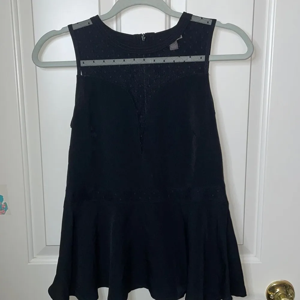 Chelsea 28 black dot illusion peplum top lace XS - Image 4