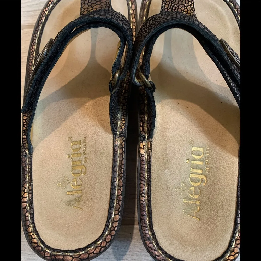 Alegria Carina Wedge Sandal, Bronze - Image 9