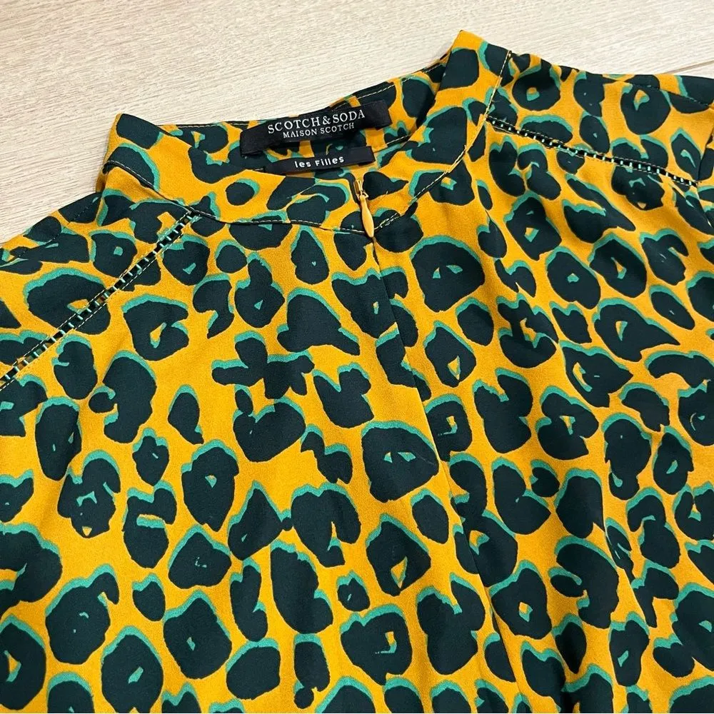 Scotch & Soda Yellow Blue Leopard Cheetah Short Sleeve Zip Neck Top Size S - Image 2